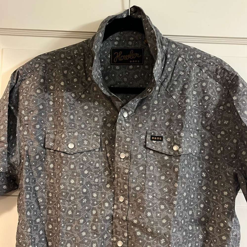 Howler Bros Mens Small Button Up Short Sleeve